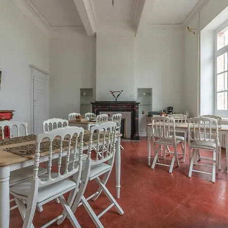 Chateau De Bed & Breakfast